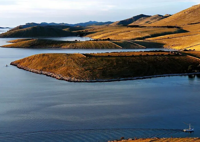 公寓 Robinson Tourism *