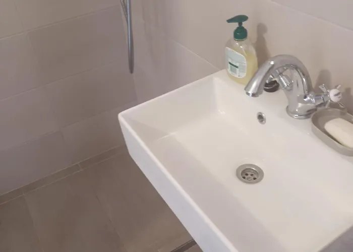 Robinson Tourism Apartman